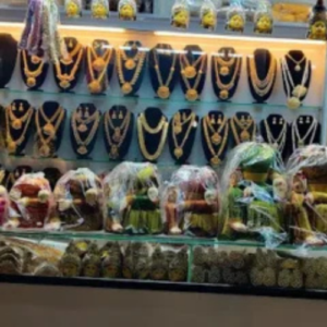 sri lakshmi gold covering market